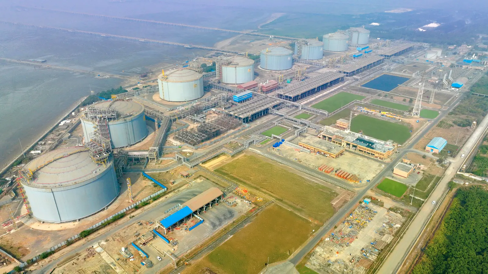 Dahej LNG Terminal in India, a key hub for India LNG imports and long-term supply contracts